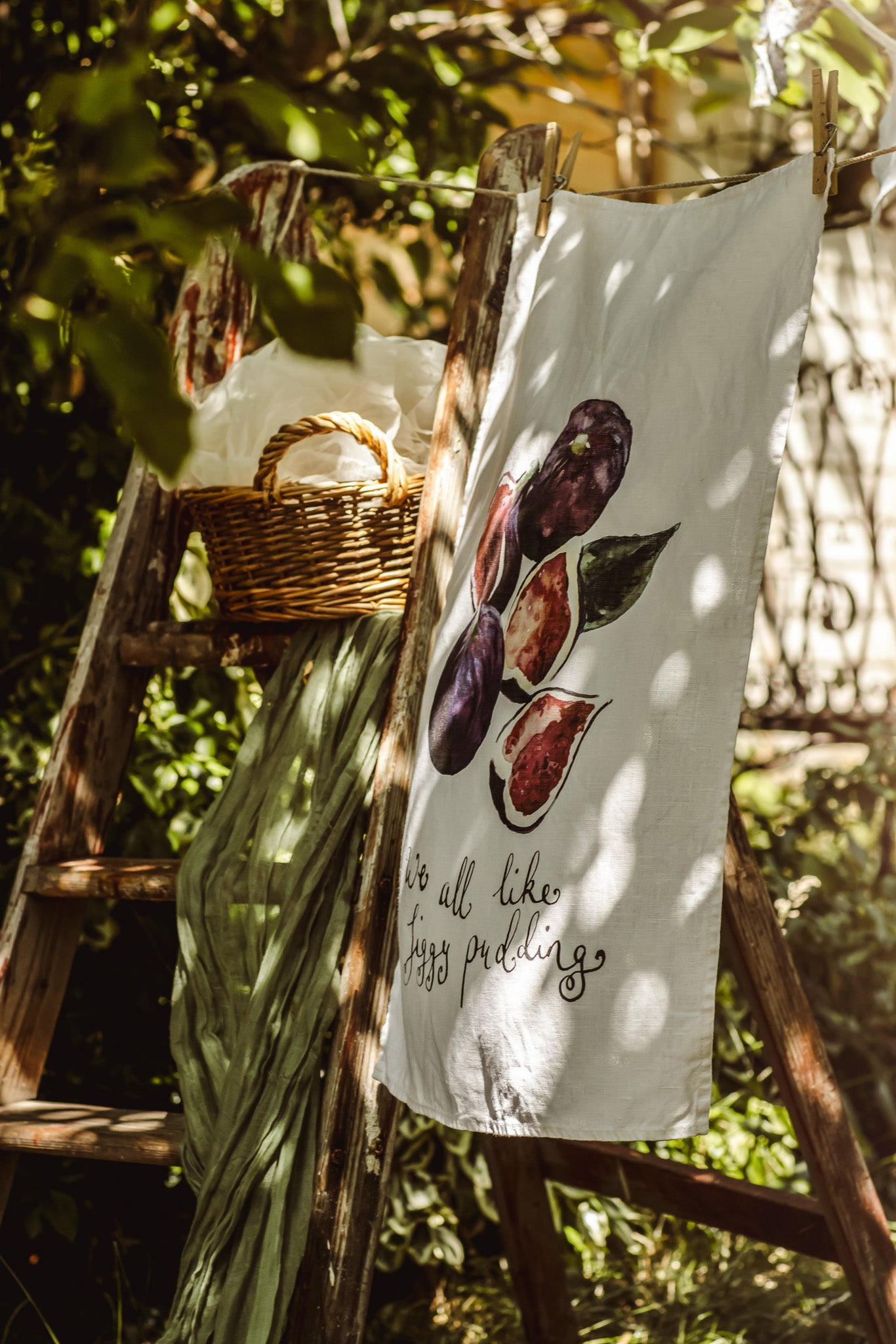 Figgy Pudding linen Kitchen Towel